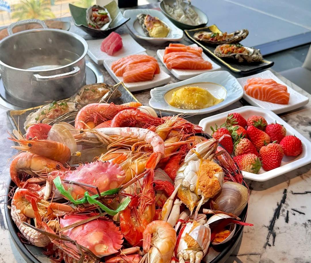 連住兩晚国际品牌酒店·豪歎禦海宴·蒸汽活海鮮自助、酒店自助晚餐 重本包珠江夜遊 佛山廣州純玩 3天團