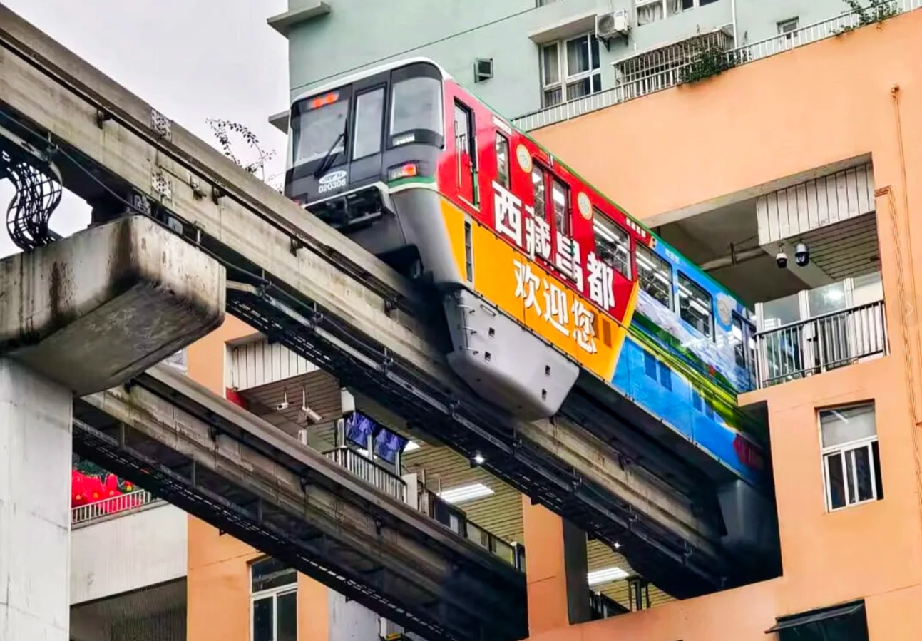乘攬月號 過升船機 穿葛洲壩  長江行攬月號6天團