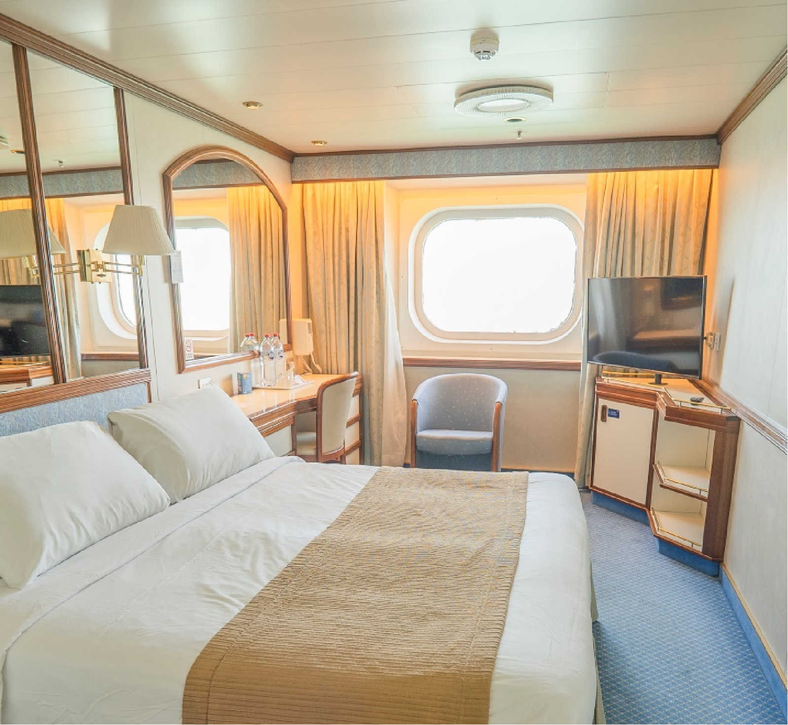 領航星號 Star Voyager 5晚石垣島、那霸 露台客房 (BSS) 船票 