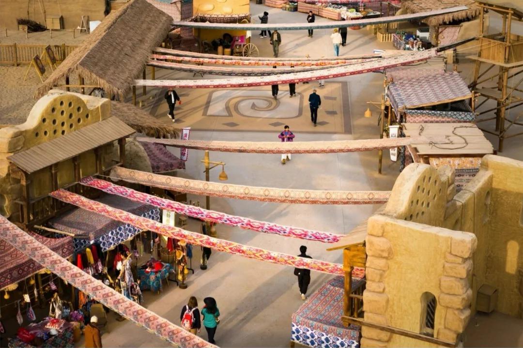 輪台胡楊林-沙雅胡楊林-睡胡楊-羅布人村寨 金秋南疆8天團