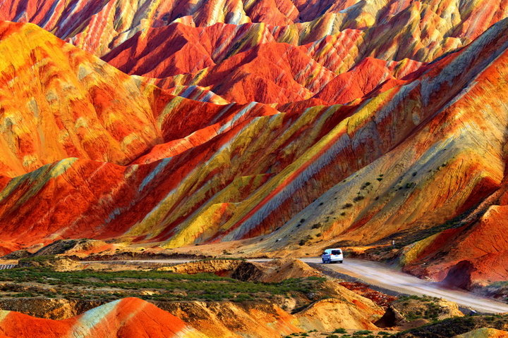 大漠丹霞染金黃、雙林映色醉秋光 秋日童話蘭州8天團