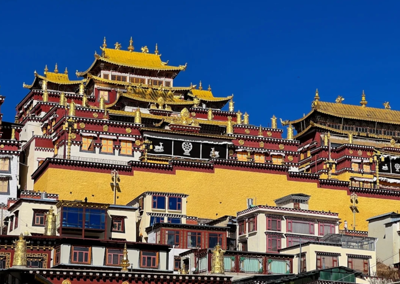 雲南昆明大理麗江香格里拉全景雪山觀光列車 8天團
