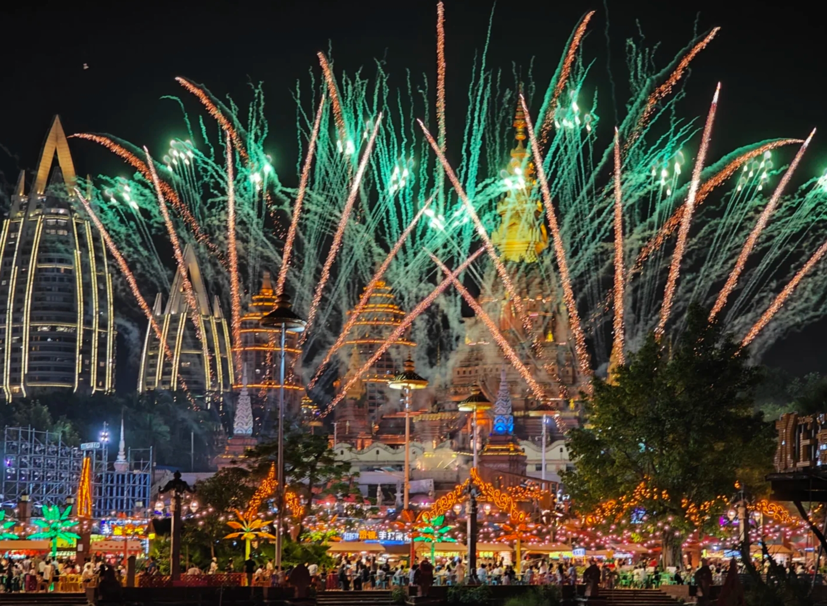 雲南全球首列全景觀光山地旅遊列車-昆明大理麗江西雙版納 8天團