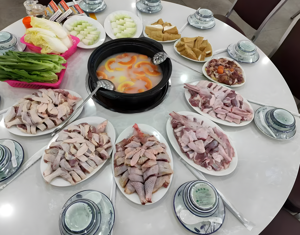 保證入住國際品牌Ramada酒店+廣東十大溫泉「清遠銀盞溫泉度假村」打卡南法度假風情·MIXC VILLAGE萬象濱海購物村 三水、四會、清遠休閒溫泉度假3天團