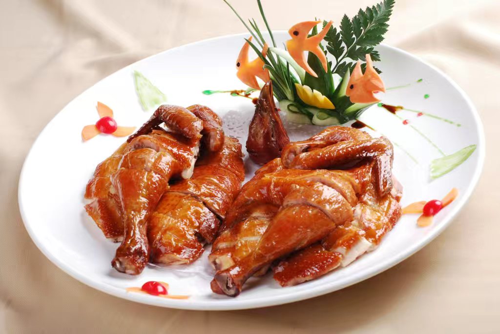 【母親節專場】感恩母親，感恩母愛，不喧嘩，自有聲，歲月如歌，共赴愛的盛宴  歎【五滋六味濃湯翅花膠雞宴】【招牌脆皮雞+特色簸箕魚宴】重本包【大型嶺南韻味Show·廣東宋城千古情】 純玩 2天團