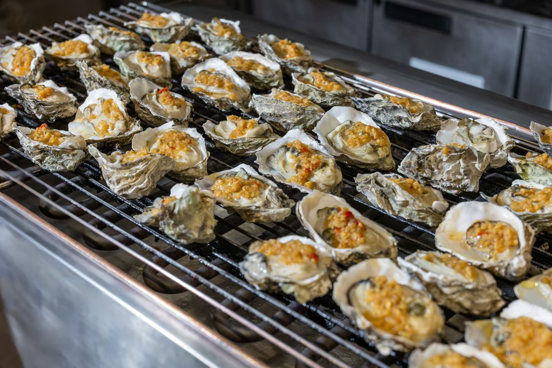 保證入住洲際旗下五星標準國際品牌惠州【CrownePlaza皇冠假日酒店】豪歎【環球海鮮自助晚餐】    純玩惠州2天團