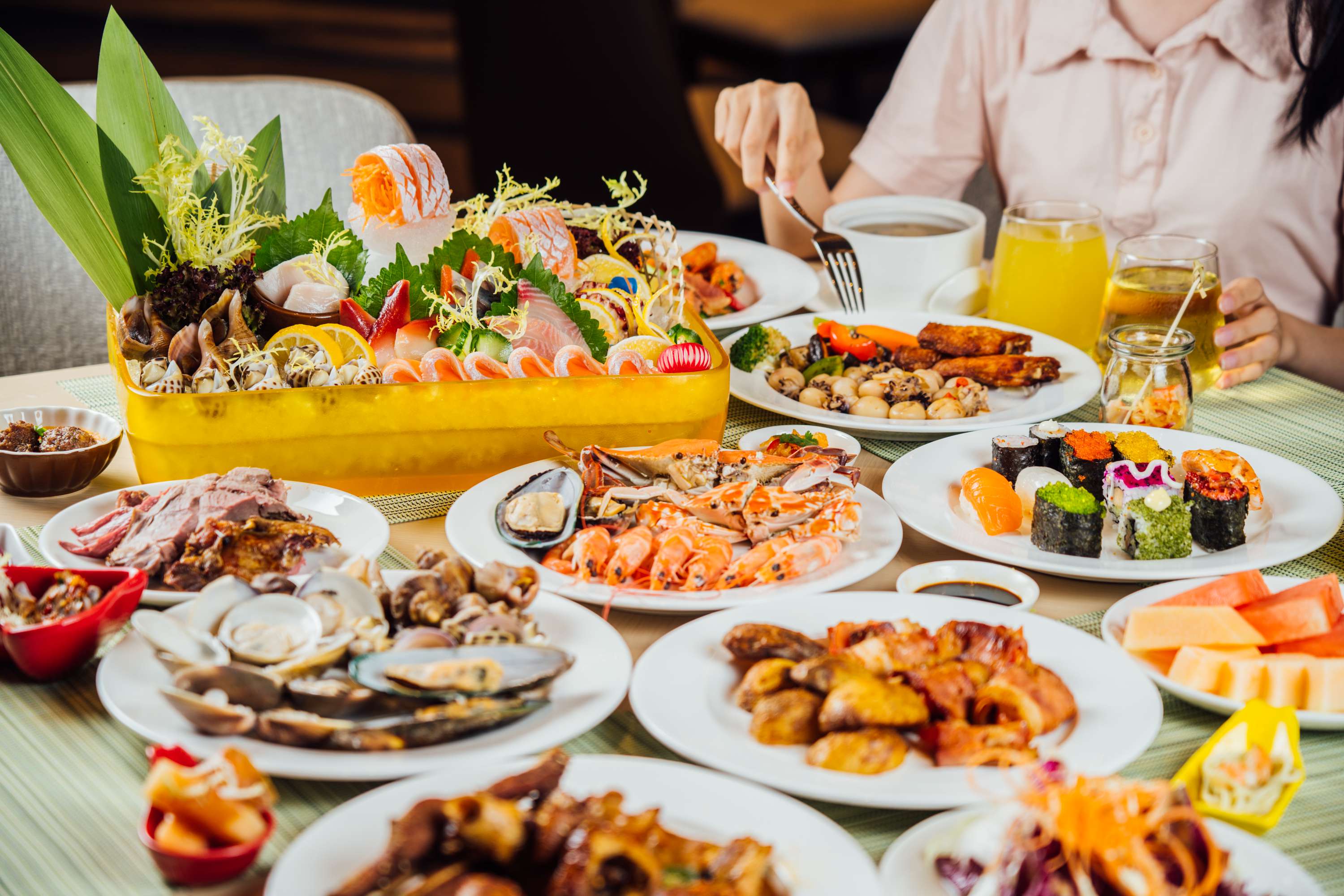 【春節加班】五星標準【雙月灣泰麗雲頂度假酒店】 + 惠州5星標準澳寶集團旗下『千花洲度假酒店』 豪歎2晚酒店《春節豐富海鮮自助晚餐》 暢遊【千花洲生態旅遊區】 純玩3天團