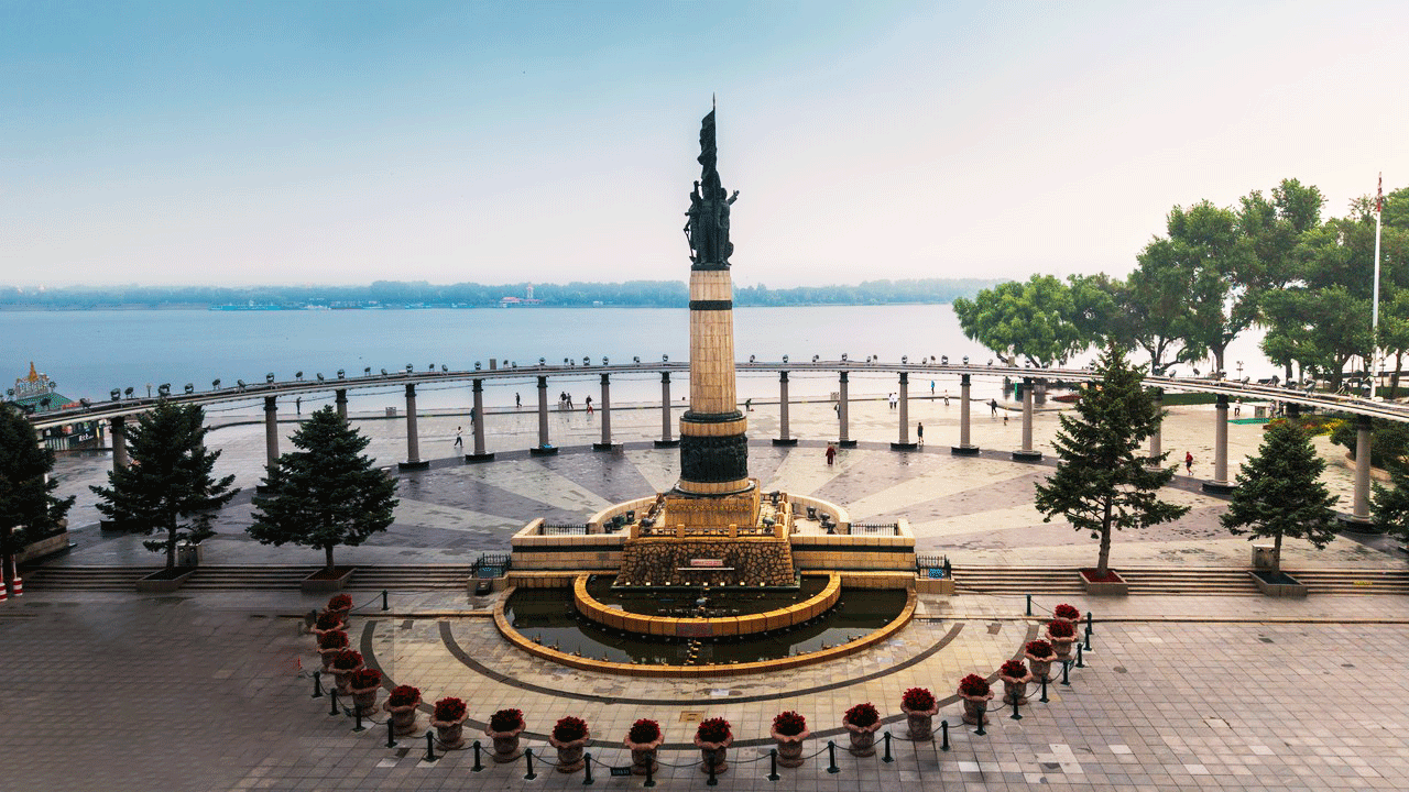 追光之旅-聆聽北方狩獵民族的千年迴響 哈爾濱直航8天團