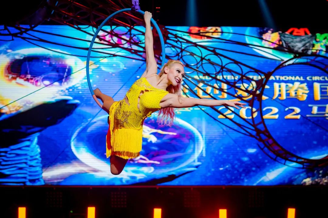 【復活節加班】潮遊~廣東版小九寨溝「千谷溪~九重飛瀑」「清遠黃騰峽天門懸廊玻璃橋」「鳳凰樂土·山水麗人」「融創樂園」「融創國際大馬戲奇幻秘境」純玩3天團