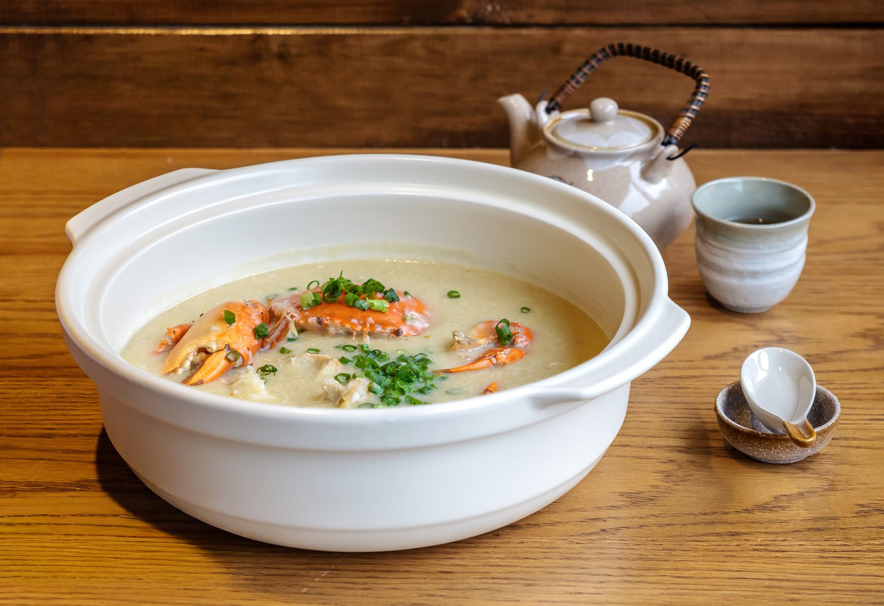 暢遊“廣東鳳凰古城”【赤坎古鎮】領略江門僑鄉文化+奢華品牌瑰麗酒店集團旗下臺山【新世界酒店】豪歎【酒店海鮮自助晚餐】【（位上）原只蒸崖門水蟹+水蟹海鮮粥宴】純玩3天團