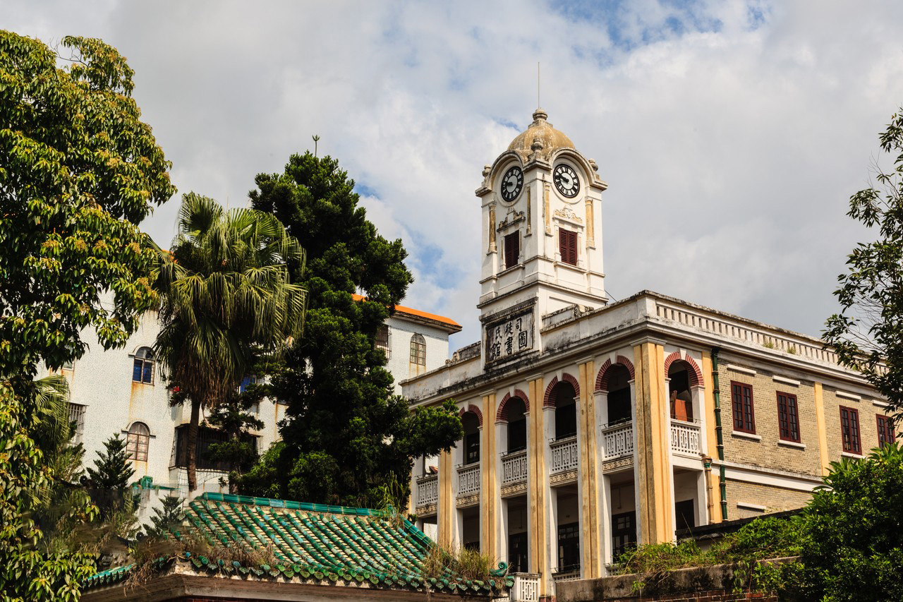 暢遊“廣東鳳凰古城”【赤坎古鎮】領略江門僑鄉文化+奢華品牌瑰麗酒店集團旗下臺山【新世界酒店】豪歎【酒店海鮮自助晚餐】【（位上）原只蒸崖門水蟹+水蟹海鮮粥宴】純玩3天團