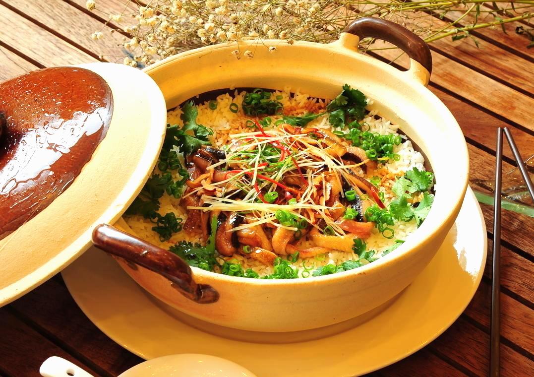 暢遊“廣東鳳凰古城”【赤坎古鎮】領略江門僑鄉文化+奢華品牌瑰麗酒店集團旗下臺山【新世界酒店】豪歎【酒店海鮮自助晚餐】【（位上）原只蒸崖門水蟹+水蟹海鮮粥宴】純玩3天團