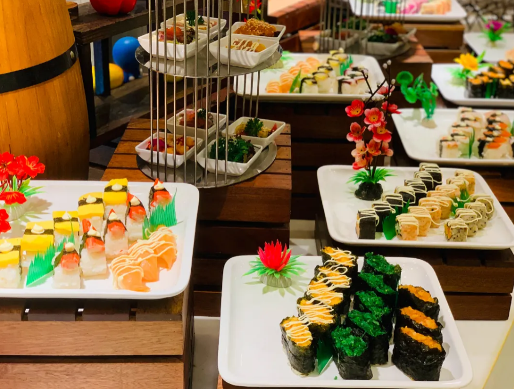  保證入住五星級標準：惠州裕華鉑金酒店   豪歎酒店海鮮自助晚餐、打卡歐式街墟童話小鎮   深圳惠州2天團