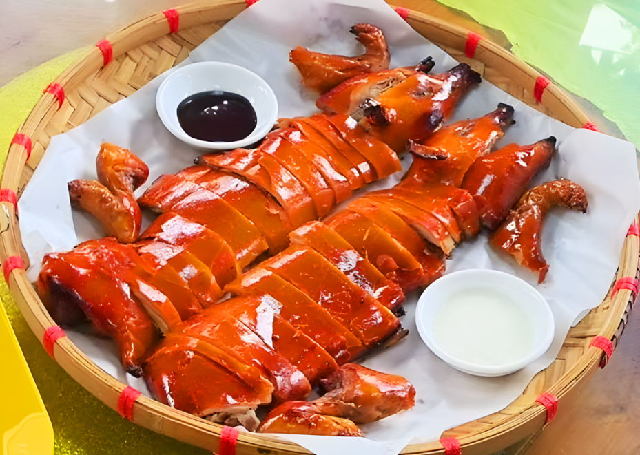 全程食足6餐  漫步玻璃橋穿越時空隧道 江門 2天團