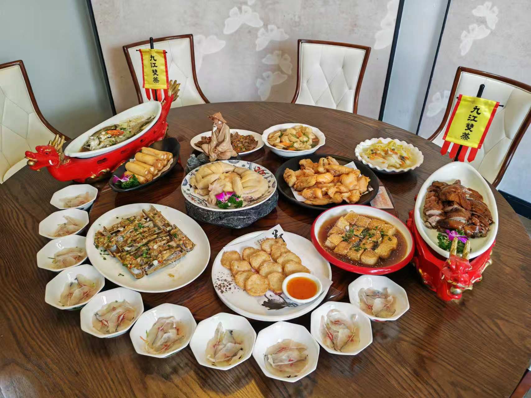 打卡最美羊城八景之龍洞琪林，龍騰四海功夫魚宴&鴿吞翅+任食燒鵝美食3天團