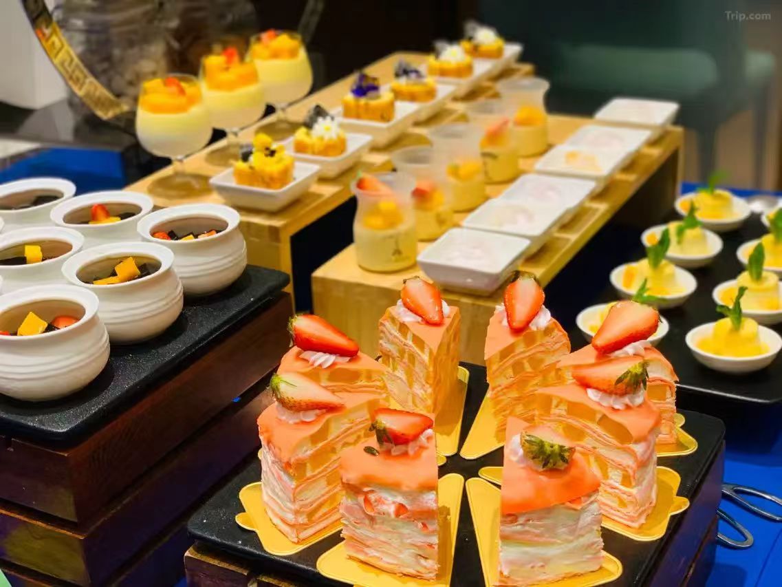 惠州五星標準·鬧市旺區惠陽【裕華鉑金酒店】、歎酒店海鮮自助晚餐、《惠州地道客家風味》純玩天半團