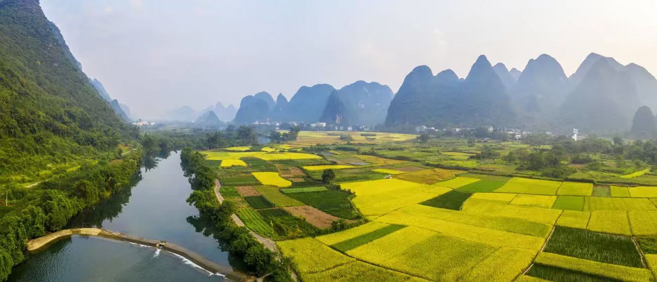 桂林乘船遊灕江 山水人間仙境4天團