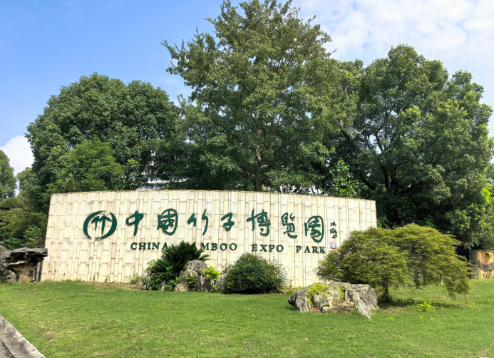 遊千年黃姚古鎮，賞鐘山水墨畫廊，走訪臨賀故城， 純玩美食4天團