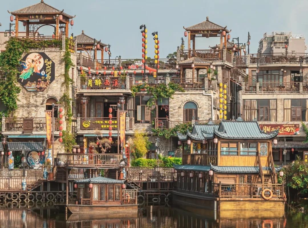 東莞超豪華銘門盛宴藝術海鮮自助餐 2天團