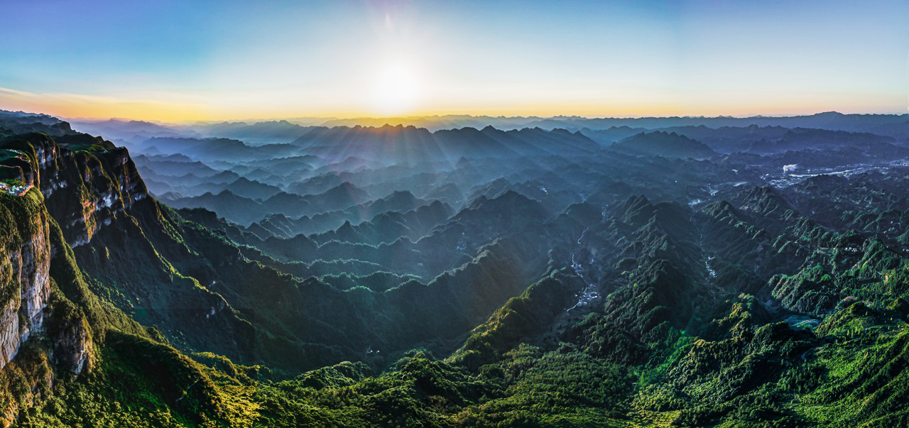 天門山仙境八面山桌山千年芙蓉鎮 雲端雙山5天團