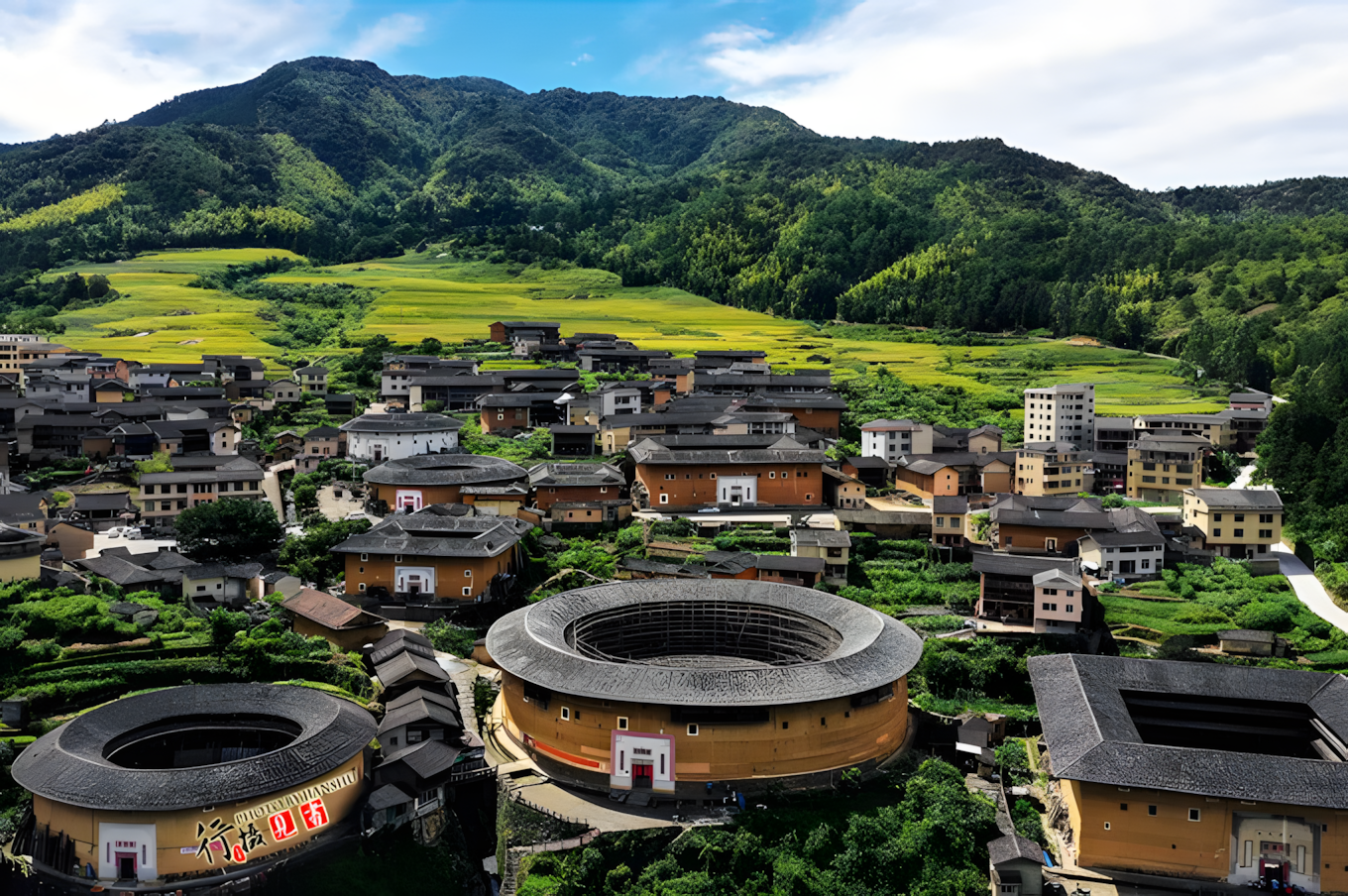 走進神仙密度最高的傳奇村落 漫遊福建4天團