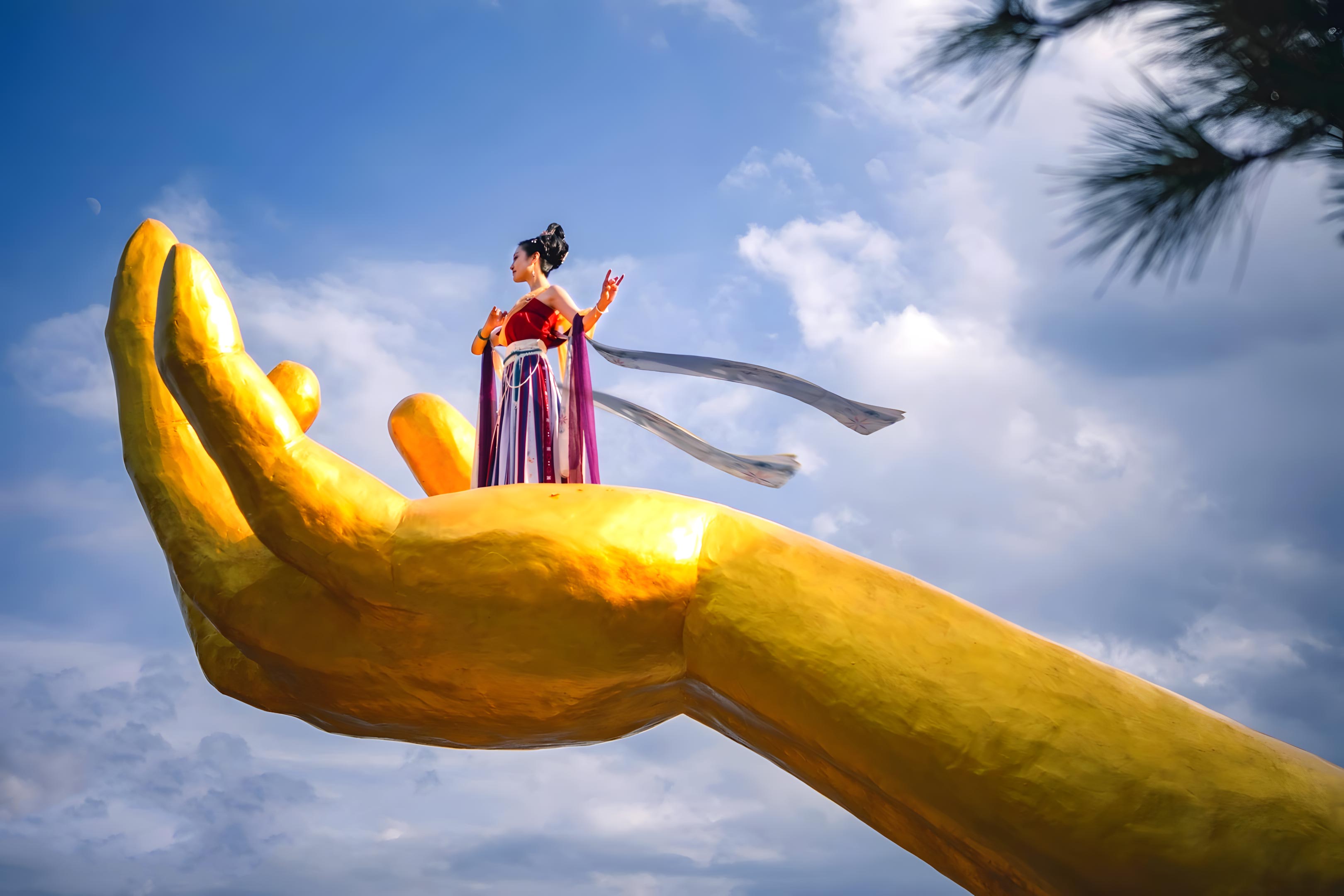 連住兩晚·不用搬行李 世界第一天然臥佛【南臺臥佛風景區】(重本包門票、觀光車、雲梯玻璃樓道、天空之鏡及金頂佛手)純玩3天團