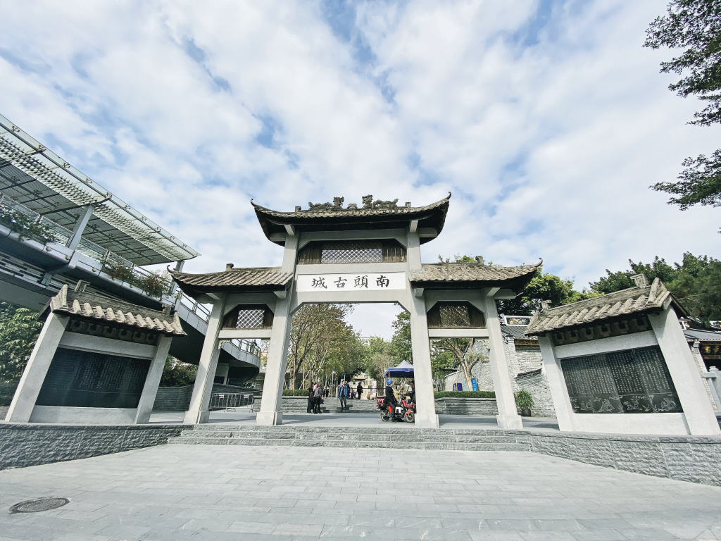 國際品牌萬豪旗下•深圳同泰萬怡酒店&豪歎酒店海鮮自助晚餐 純玩2天團