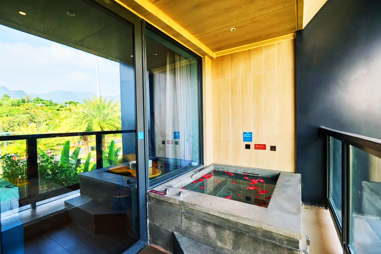 【聖誕限定】兩晚五星標準【南海金融城酒店】【合匯溫泉酒店】豪歎兩晚酒店自助晚餐3天團