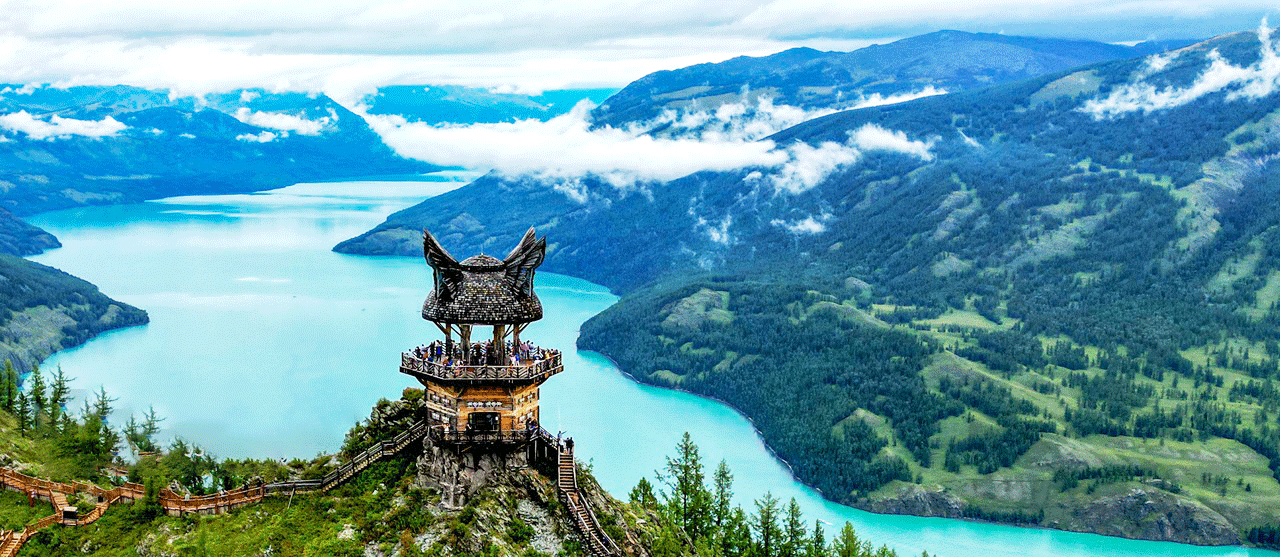雲端之上 山河遠方 北疆伊犁11天團