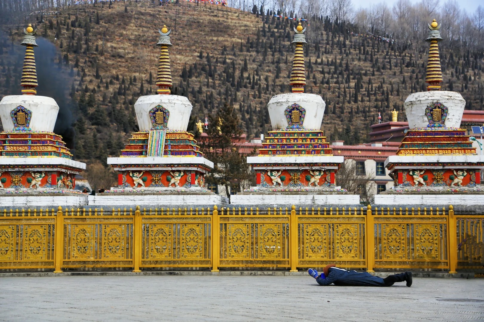 青海湖莫高窟大柴旦翡翠湖七彩丹霞 甘肅蘭州8天團