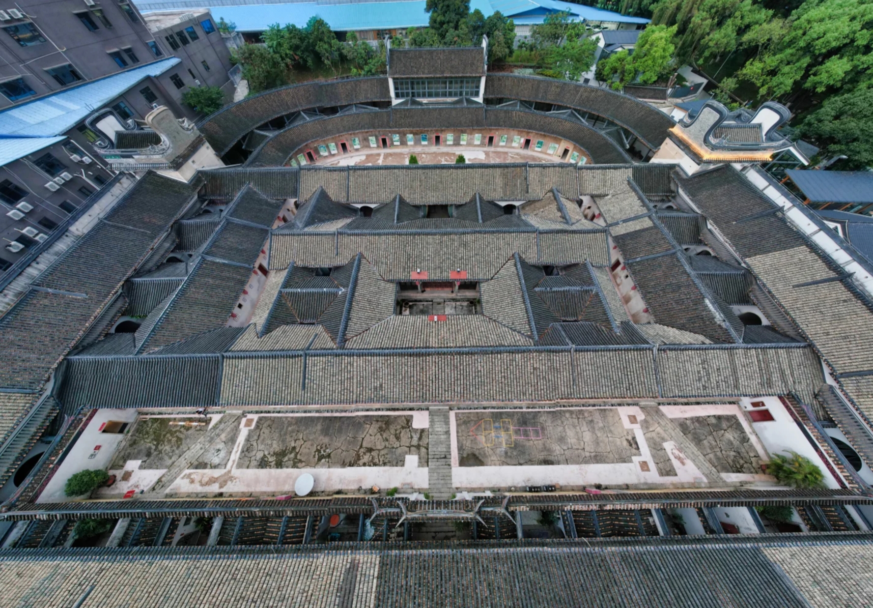 2025年全新開業法國品牌【河源萬綠湖美居酒店】尊享空中八大養生浴池 八大功能房 2天團