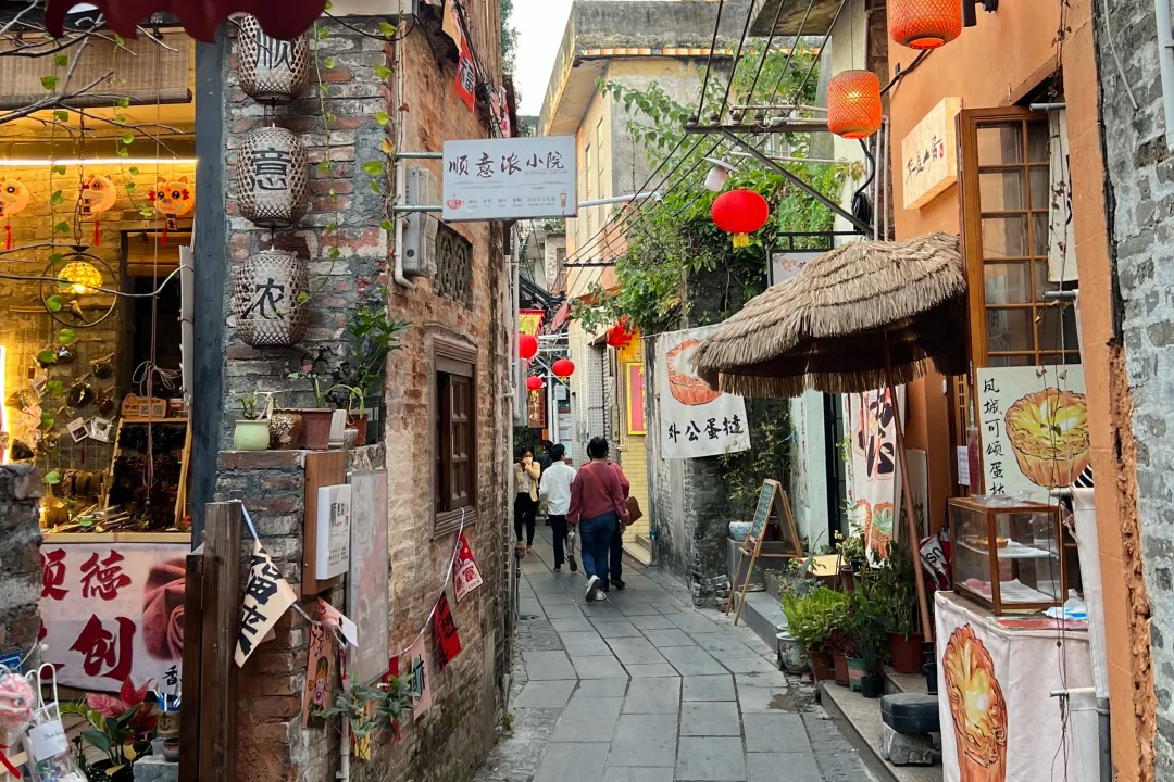 『秋風起 蟹膏肥』豪食每圍100隻金秋大閘蟹 酒店豪華KTV房暢玩 2天團