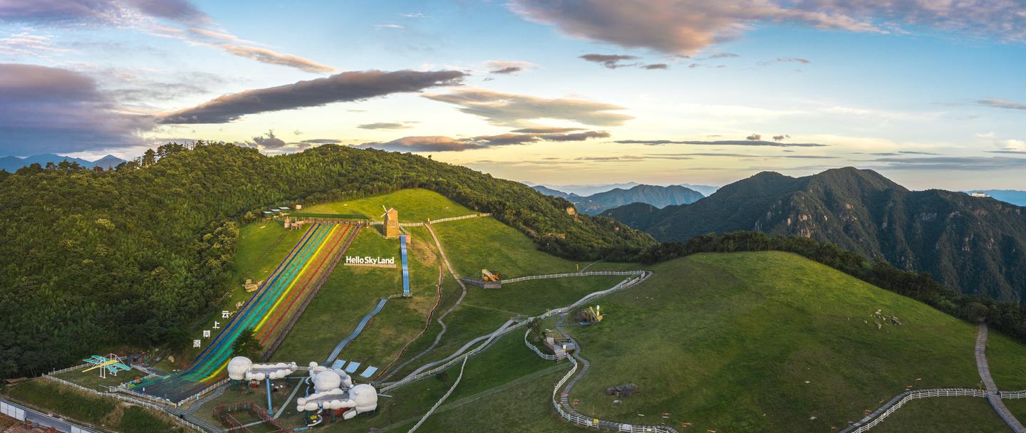 江南天宮雲境雙溫泉雙古鎮舒心歡暢6天團