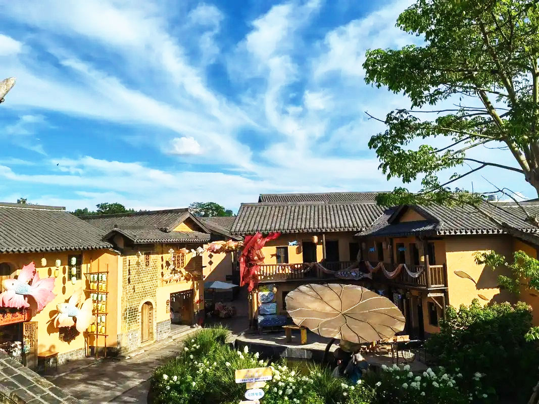 保證連住兩晚【長天遂川賓館】+【贛州三百山溫泉度假區】無限次浸泡富硒溫泉  暢玩“全球十大最美梯田之一”【桃源梯田】 純玩4天團