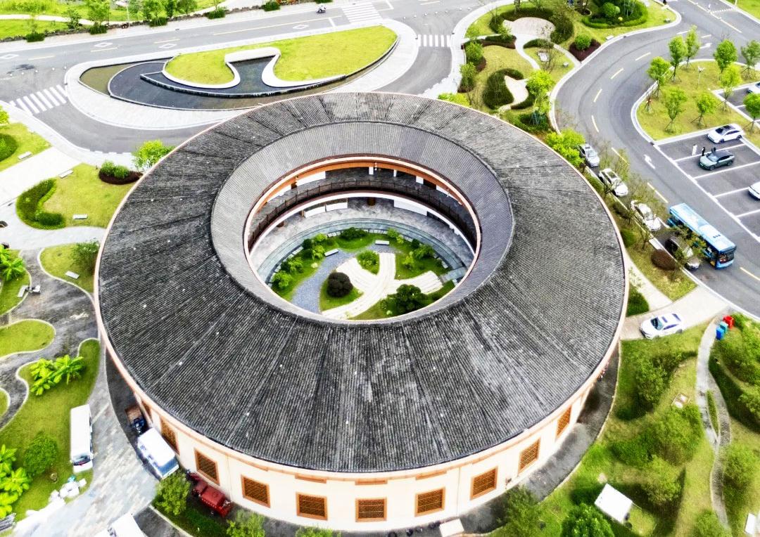 江西天龍山-大地之手-天空之鏡-享森林氧吧 巴士3天團