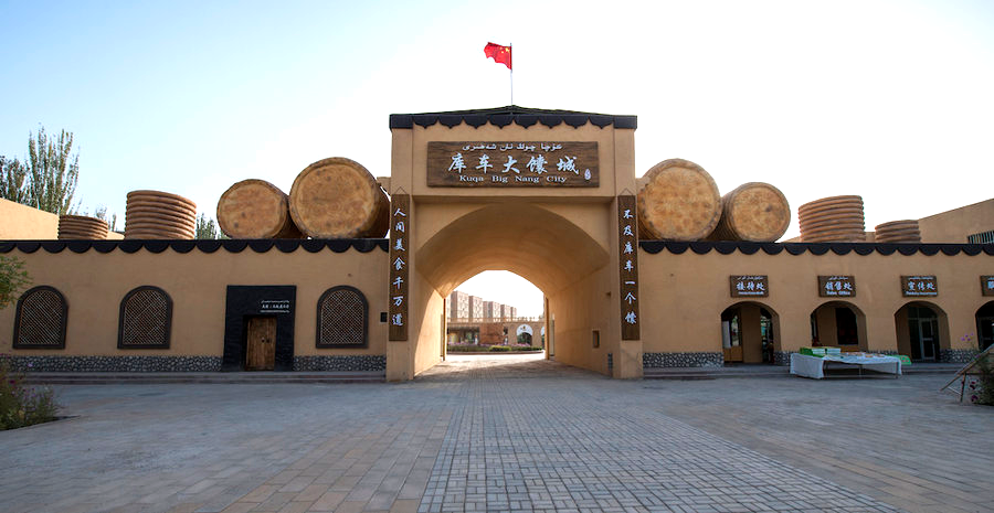 一次玩遍南疆 探秘三大胡楊奇觀 南疆11天團