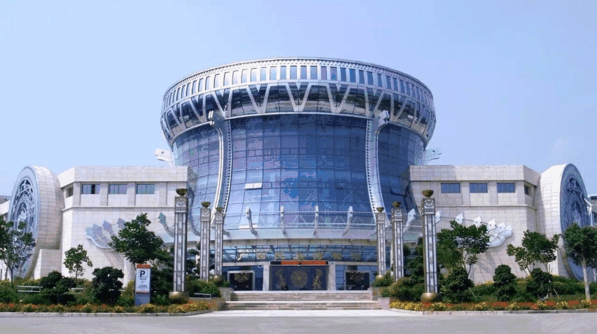 南寧民族風情·探秘世遺下龍灣 高鐵6天團