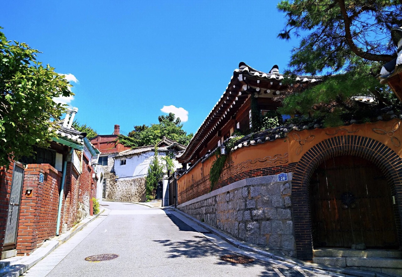 走進韓屋古村 · 漫步河回月映橋 首爾安東5天團