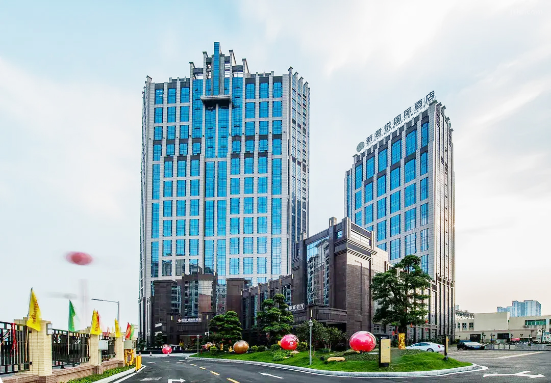 重本安排【千年嶺南·五羊傳說】一場可參與的嶺南千年·五羊傳說觀賞碧江版“清明上河圖”+每位貴賓2斤當地應季果蔬 純玩2天團