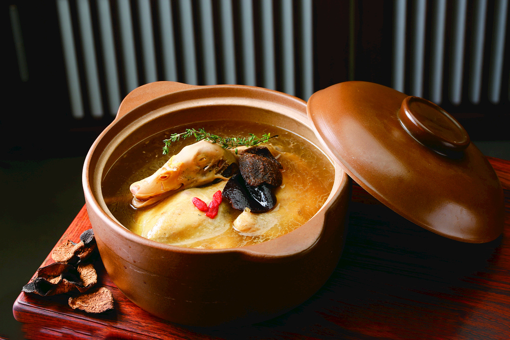 【粉色限定浪漫】打卡紫花風鈴木开成整山粉色的浪漫海 純玩2天團