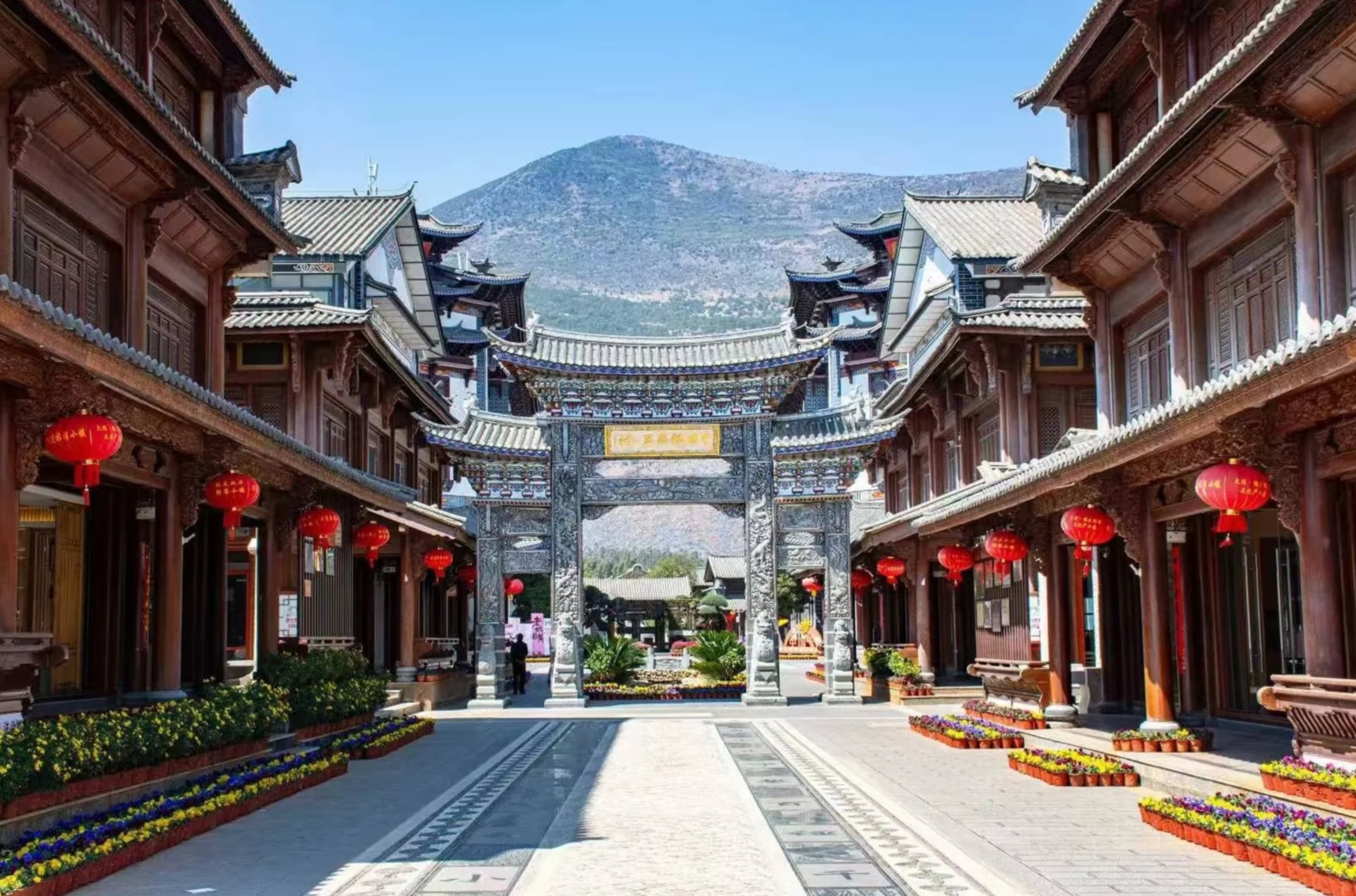 雲南全球首列全景觀光山地旅遊列車-昆明-大理麗江 6天團