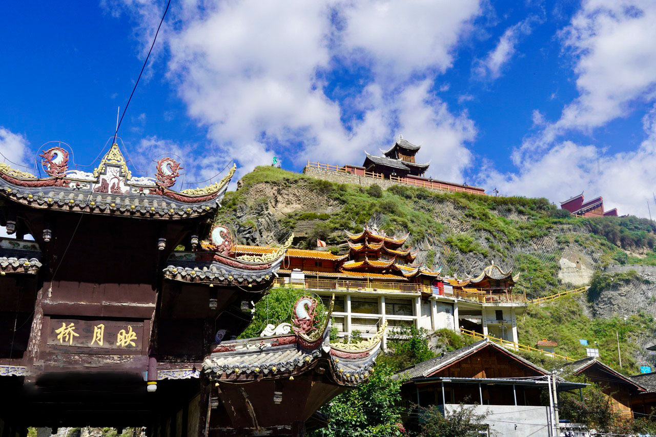 真正童話世界-冬韻九寨溝-達古冰川-成都名街 7天團 