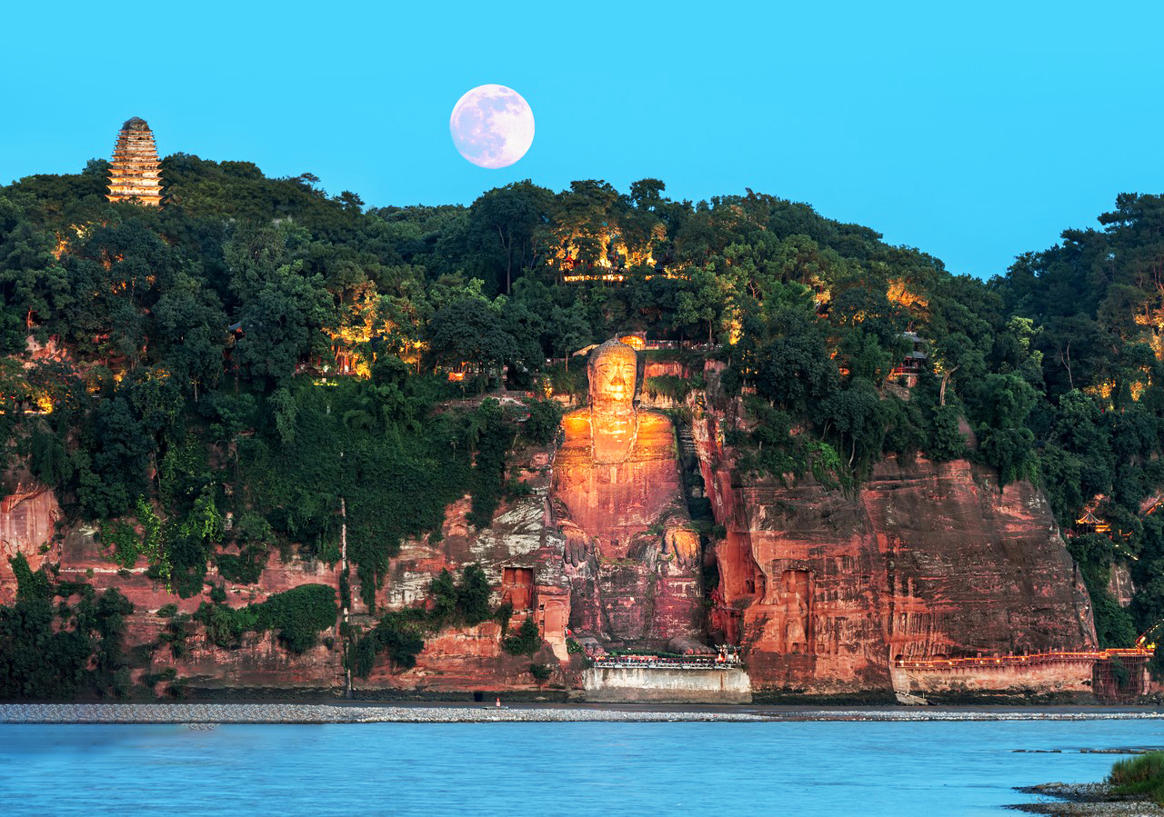 僅辦三團三月梨花時令限定金川梨花節-峨眉山樂山-成都純玩7天團