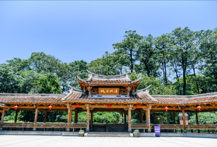 百年雙城潮汕閩南巴士5天團
