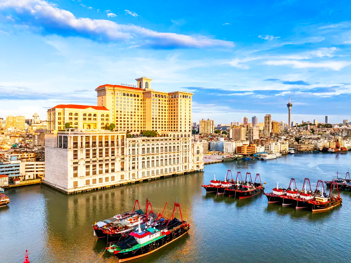 保證入住南歐風情建築法國雅高集團(五星)高端酒店「澳門十六浦索菲特酒店」（絕無同級）澳門2天團