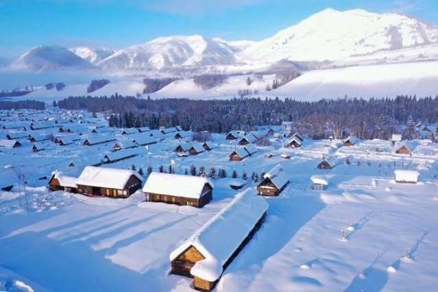 冰雪秘境-藍冰童話純玩冰雪主題 探索冰雪童話秘境之旅 直航8天團