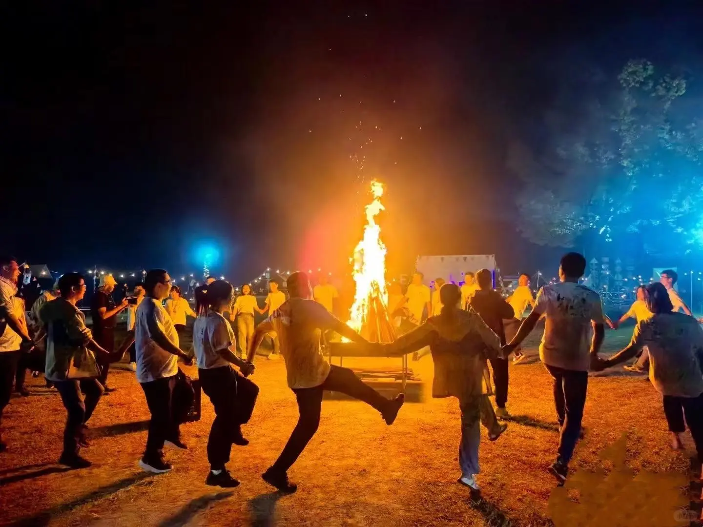 【春節加班】古道馬戰 篝火晚會 觀賞春節煙花 領略各式新春互動活動感受地道春節氣氛+舒適入住『新會碧桂園鳳凰酒店』豪歎酒店【新春豐富海鮮自助晚餐】純玩4天團