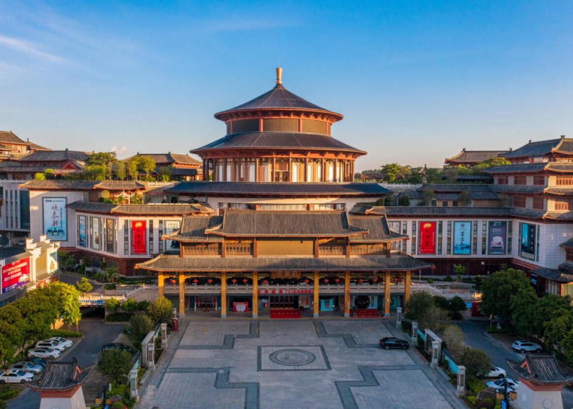 【粉色限定浪漫】打卡紫花風鈴木开成整山粉色的浪漫海 純玩2天團