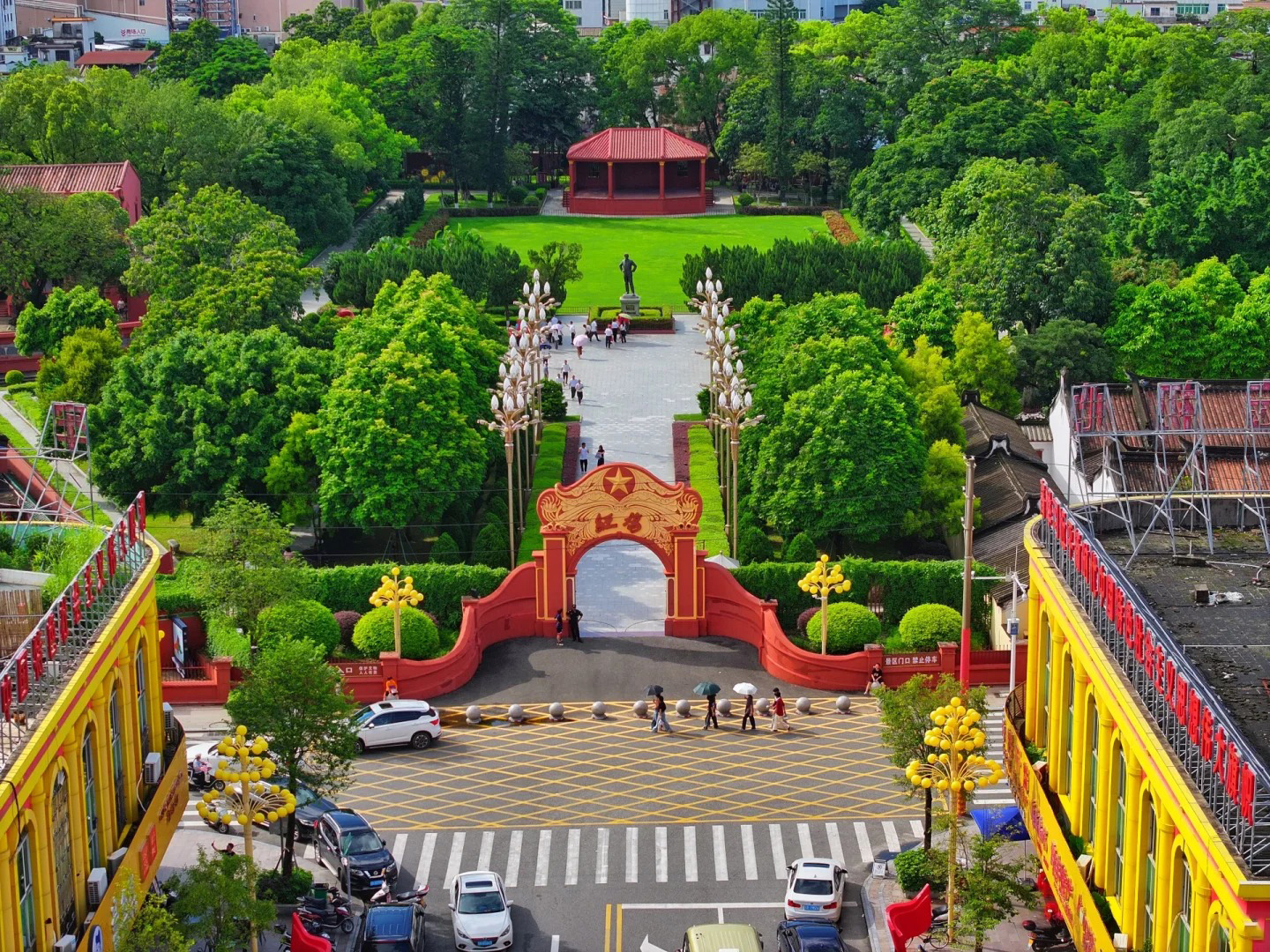 暢遊汕尾 品嚐地道美食【牛氣沖天一人一鍋牛肉火鍋宴】【汕尾地道風味海鮮宴】2天團