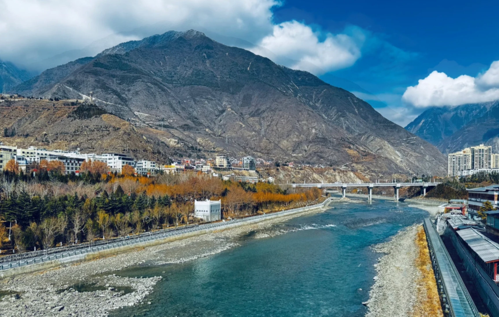 成都童話牟尼溝九寨休閒遊 6天團